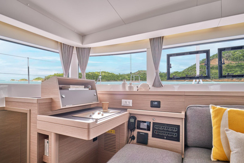 Limassol: Luxury Private Cruises with Catamaran Lagoon 40 Limassol: Luxury Private Half-Day Catamaran Cruise
