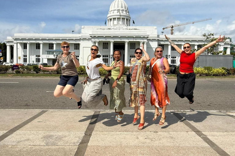Colombo: City Tour with Tuk Tuk Ride and Guide