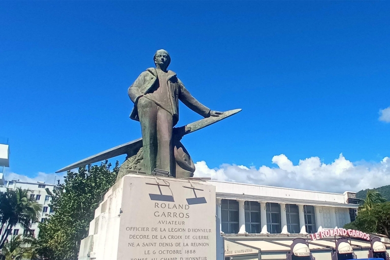 Visite d'une demi-journée du centre ville de Saint Denis à la RéunionChauffeur/guide anglophone
