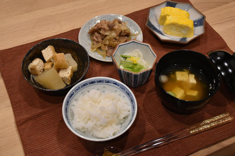 Kanazawa: Cook & Eat with Local Grandma in a Japanese Home