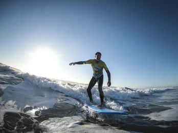 Lisbon: Surf Experience at Costa da Caparica