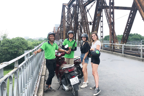 Hanoi 1/2-daagse scootertour met avontuur in de binnenstad1/2-daagse scootertour om de binnenstad van Hanoi te ontdekken