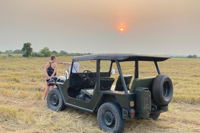 Excursión en jeep por la campiña de Siem Reap al atardecer