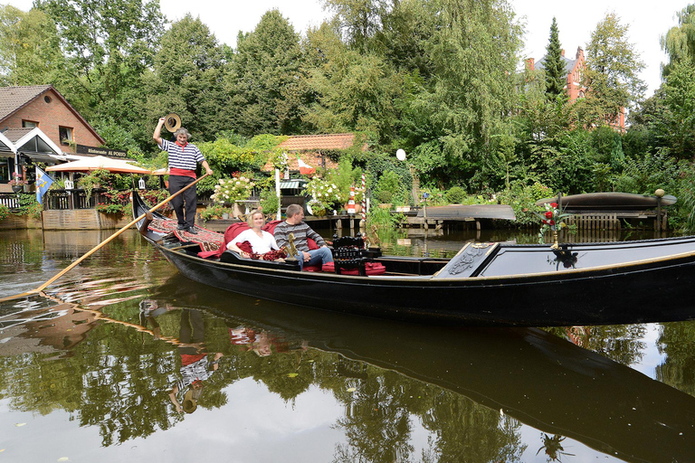 Stade - Exclusive 1.5-hour ride on an original Venetian gondola