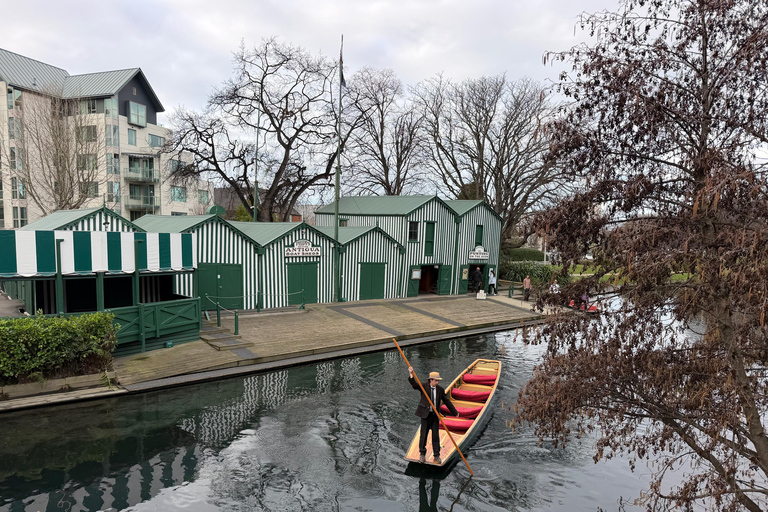 Christchurch: Ultimate Walking Tour with Coffee