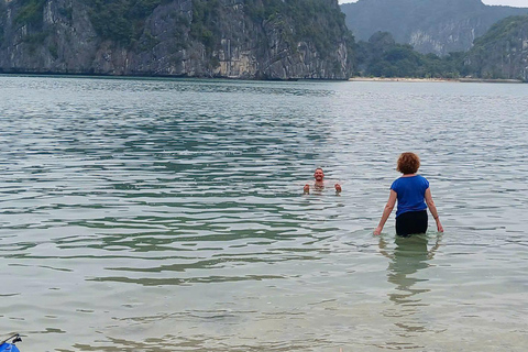 من هانوي: جولة لمدة يومين في جزيرة كات با مع رحلات المشي لمسافات طويلة