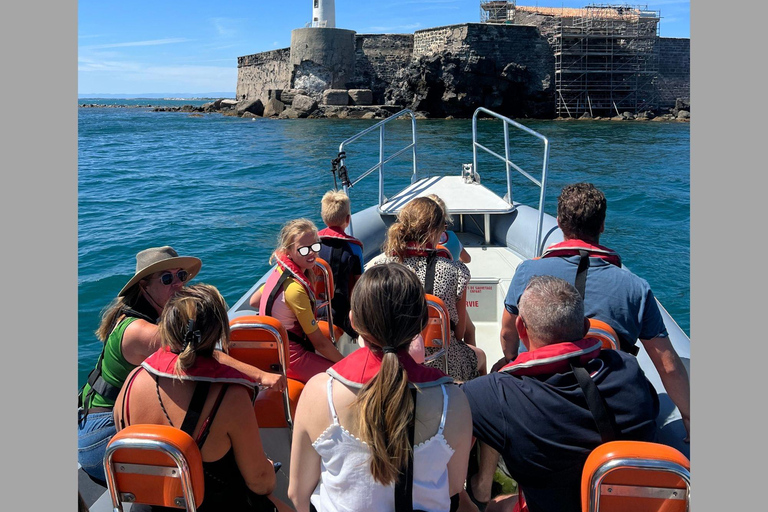 Cap d&#039;Agde : Balade en bateau 1H3O, visite guidée avec boisson offerte
