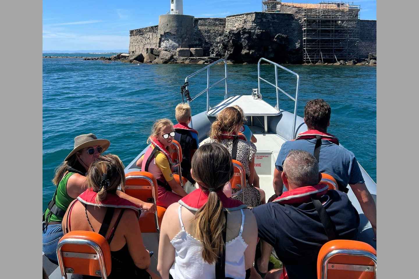 Cap d'Agde: 2-hour boat trip, guided tour + swimming