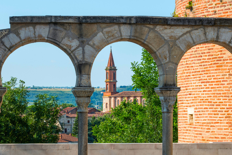 Albi: Private Guided Tour with Your Mobile Phone Albi: Episcopal City and Cathedral with Kit and Live Guide