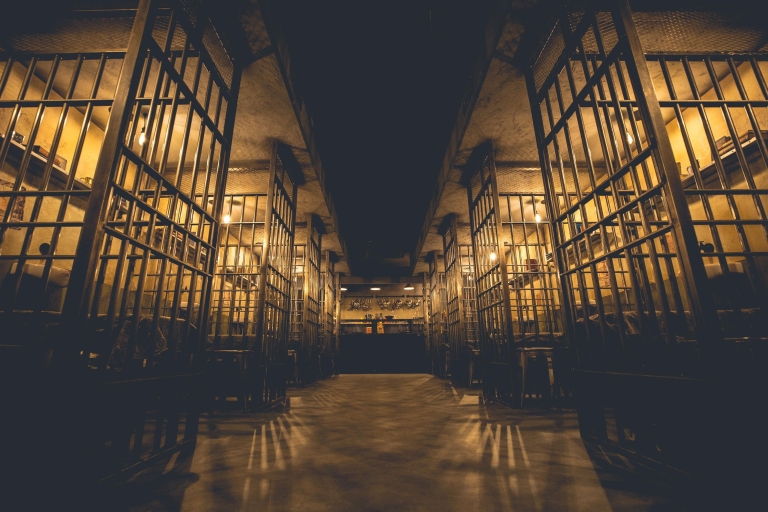 Manchester : Alcotraz, l'expérience immersive du cocktail en prison