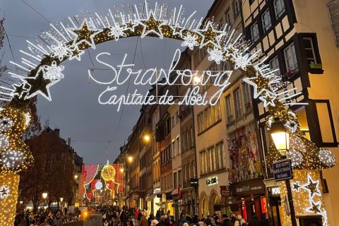 Strasbourg: Christmas Markets Walking Tour with Mulled Wine