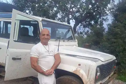 Jeepsafari i Troodos, Afrotides klippa, Cypern