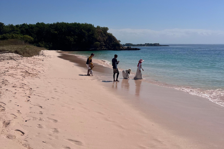 Lombok: pink beach snorkling trip with hotel pick up 2 Lombok: snorkling trip pink beach and explore pink beach