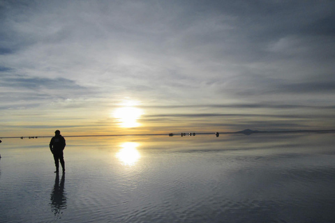 Nuit étoilée et lever de soleil à Uyuni | visite privée