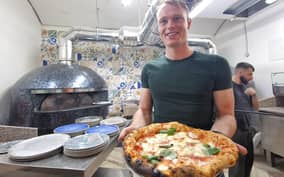Naples: Pizza Making Class with Local Pizzaiolo