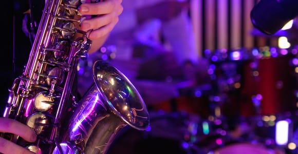 Lisbon: Tagus River Dinner Cruise with Live Jazz