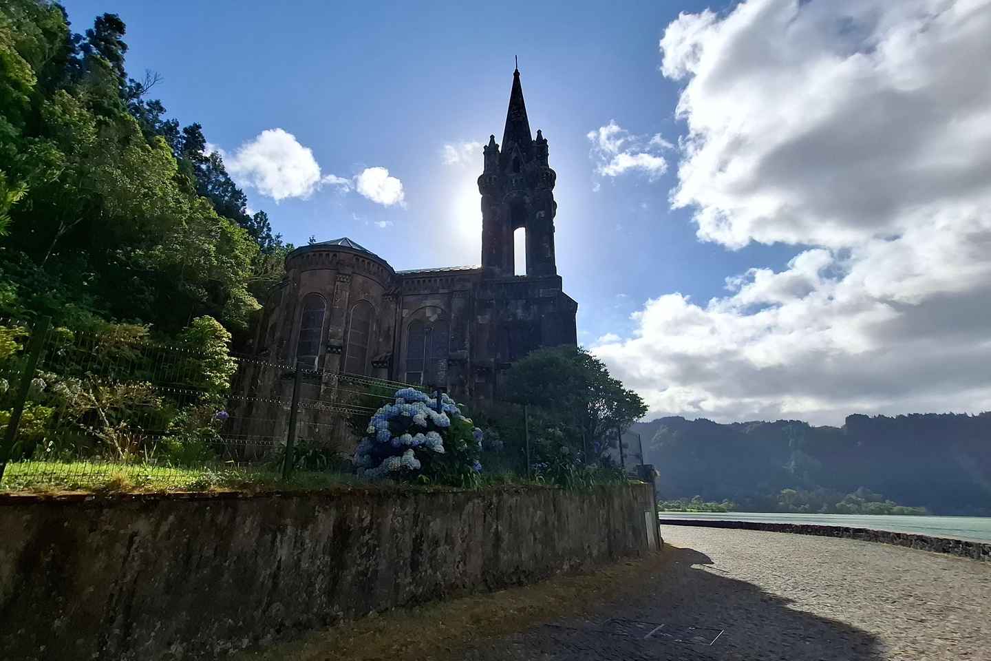 Furnas : Cratère, Lac, Plantation de Thé, Cascade