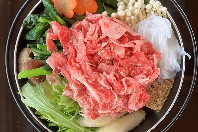 Tokyo: Crociera con cena con Shamisen e spettacolo di danza sulla Torre di Tokyo