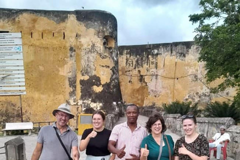 Mombasa: City Orientation Guided Tour With Rickshaw Ride.
