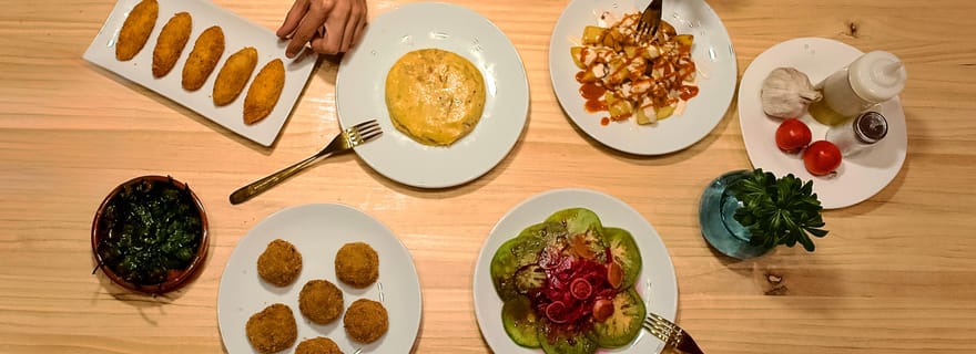 Barcelone : Atelier de cuisine espagnole avec tapas et vin