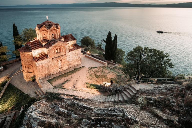 Entdeckung von Tirana nach Ohrid: Ein ganztägiges Balkan-Abenteuer