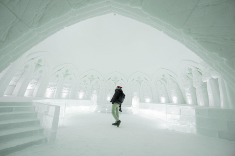 Levi: Guided Trip to Lainio SnowVillage Excursion to Lainio Snow Village by bus