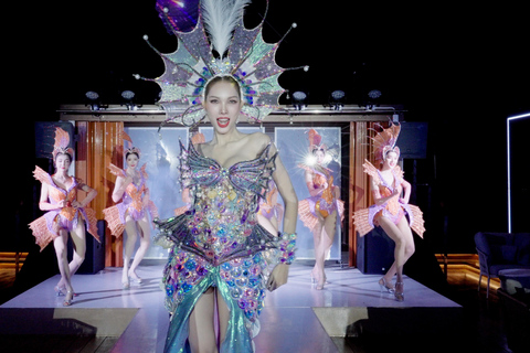 Pattaya: Oriental Atlantis Dinner Cruise & Cabaret Show VIP Seat (Private Table for 1-6 Person)
