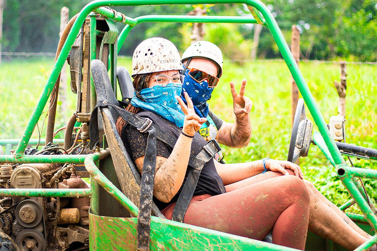 De Punta Cana: Passeio de buggy, a cavalo e tirolesa com almoço