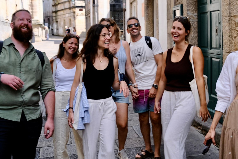 Santiago de Compostela: Food Tour with 6 Tastings & Drinks