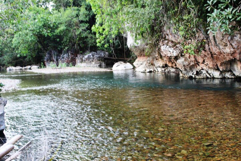 Belize City: Cave Tubing and Xunantunich Mayan Site TourXunantunich and Cave Combo