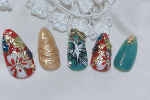 Yokohama: Japansk nagel- och hårstyling, sminkning, kimonouthyrningJapansk nagel