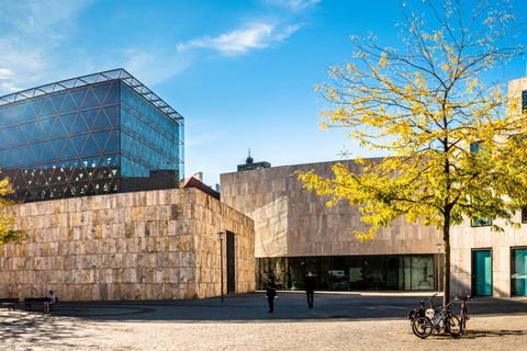 Jewish Museum & Jewish Quarter Guided Tour with Tickets 2-hour: Jewish Tour & Jewish Museum Tickets