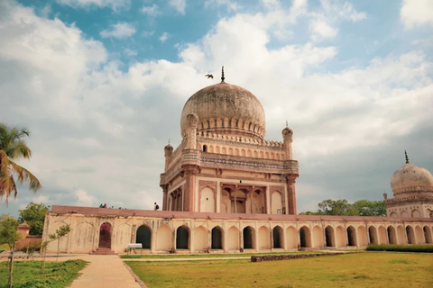 Delhi Lotus Temple Sunrise Serenity & Spiritual Morning Tour