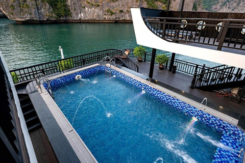Hanoi: Ha Long bay 5 star cruise 2 day trip Meet at meeting point - Ha Long port