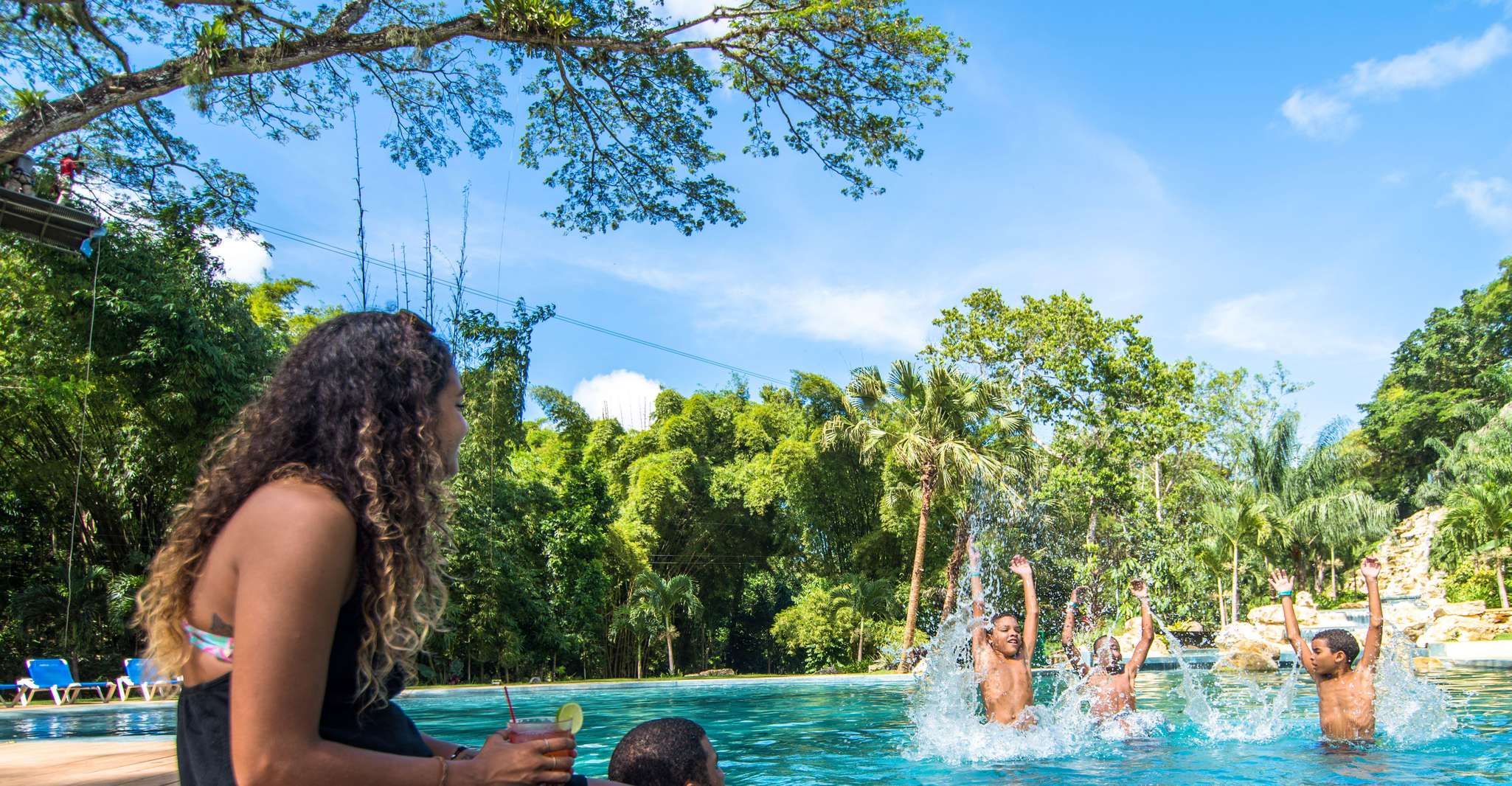 Montego Bay and Falmouth, Good Hope River Tubing Adventure yakınlarında yapılacak şeyler - Hizvo