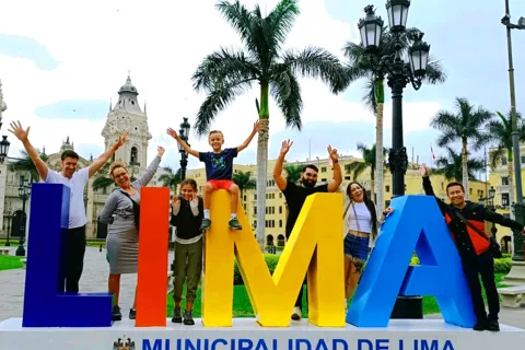 Excursão a pé pelos destaques da cidade e catacumbas