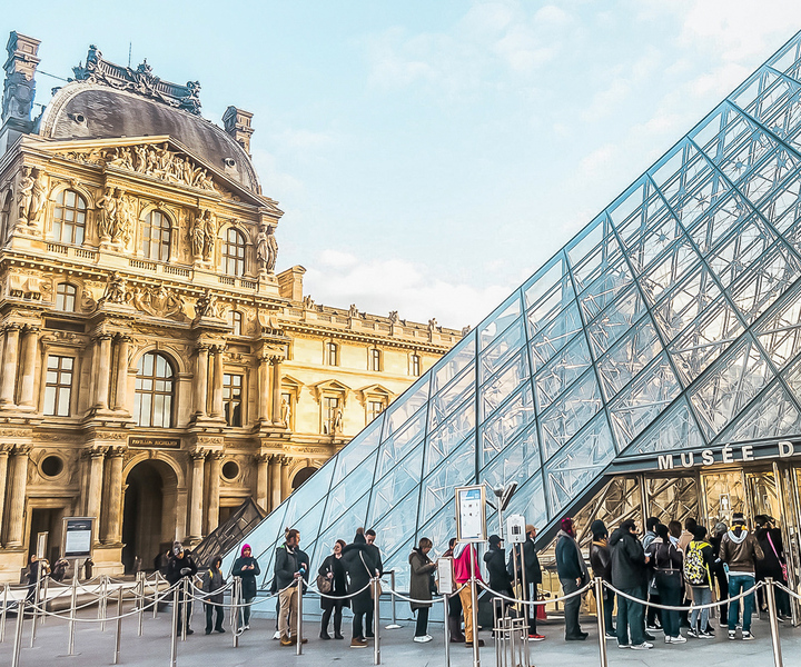 Paris: Louvre Museum Timed-Entrance Ticket