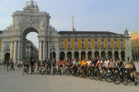 Tour guiado en bicicleta eléctrica de 3 horas por el centro de Lisboa