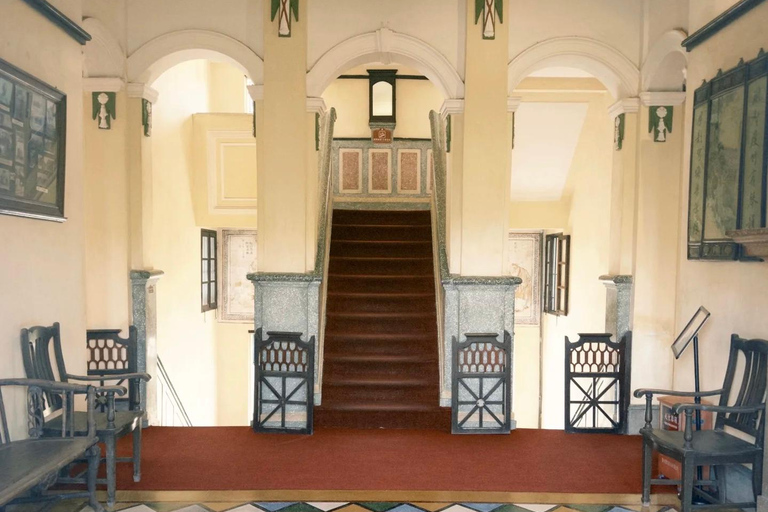 From Guangzhou: UNESCO Watchtowers & Ancient Villages Tour Guide for other languages