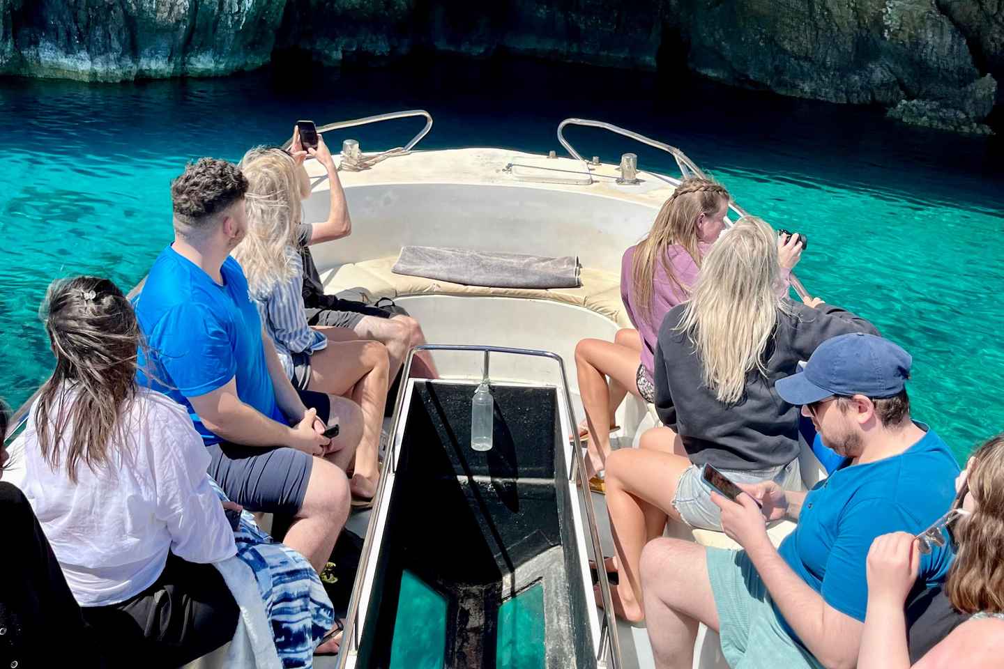 자킨토스: 배로 떠나는 난파선 해변, 동굴 & 화이트 비치 탐험