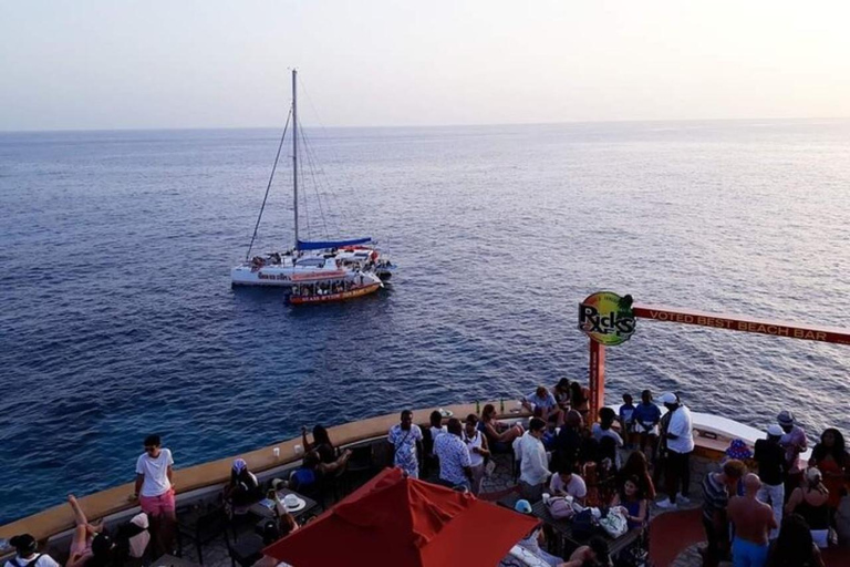 Depuis Montego Bay : La plage de 7 Mile et le saut de falaise du Rick&#039;s Cafe