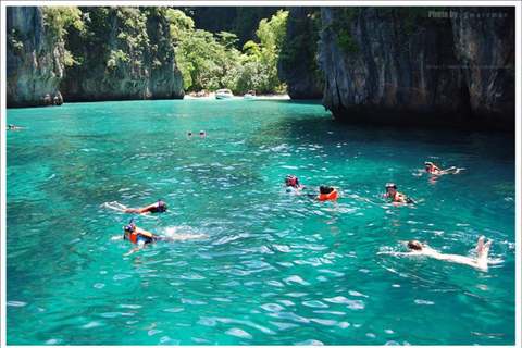 Phi Phi Islands & Khai Islands Day Trip By Speed boat