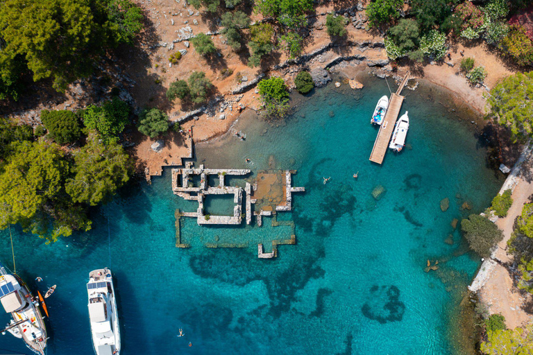 Fethiye to Marmaris: 4 Night Premium Gulet Cruise with A/C