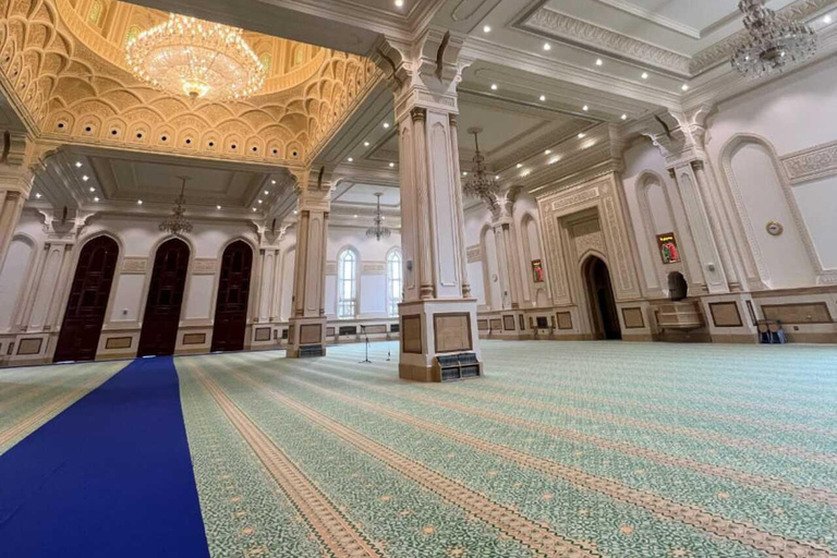 Private Tour Salalah City &amp; West of Salalah