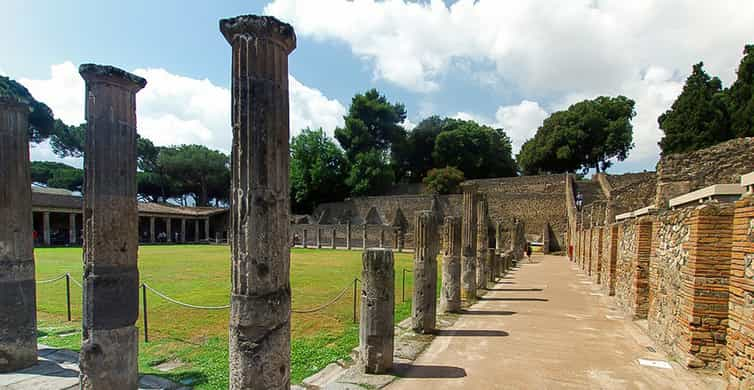 Pompeii: Guided Tour With Skip-the-Line Entrance | GetYourGuide