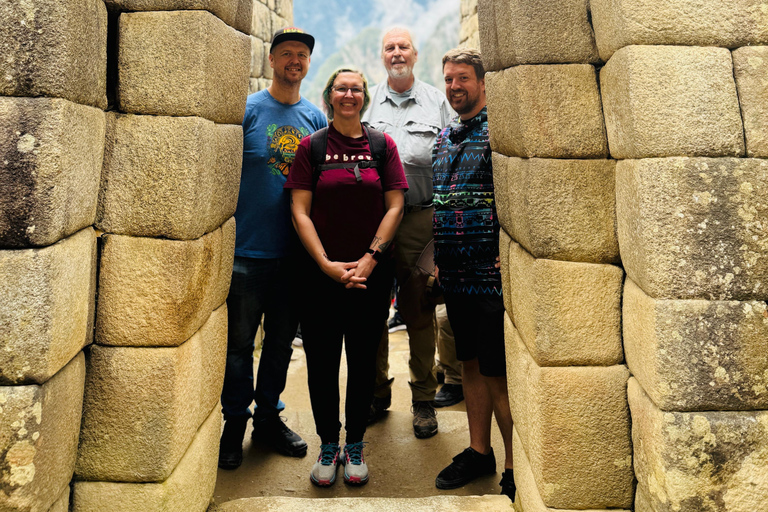 Machu Picchu: Entry & Exclusive Guided Experience Official Machu Picchu Entry