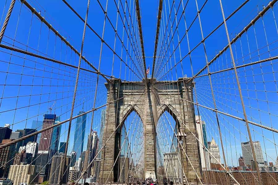 NYC: Rundgang durch DUMBO & über die Brooklyn Bridge nach Manhattan. Foto: GetYourGuide