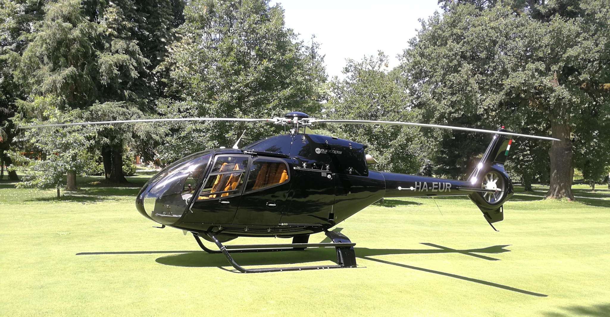 Budapest: Helicopter adventure or sightseeing flights