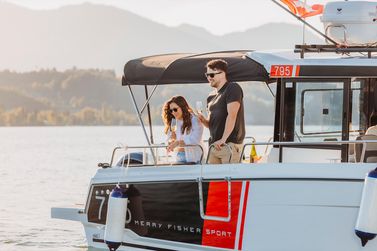 Lake Lucerne: Private Luxury Boat Cruise
