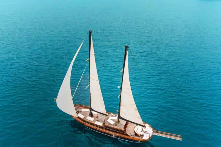 Athen: Agistri, Metopi & Aegina Kreuzfahrt mit Mahlzeiten & Getränken. Foto: GetYourGuide